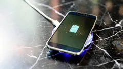 Culpámos em vão o carregamento até 100%: eis o que realmente destrói a bateria do telemóvel